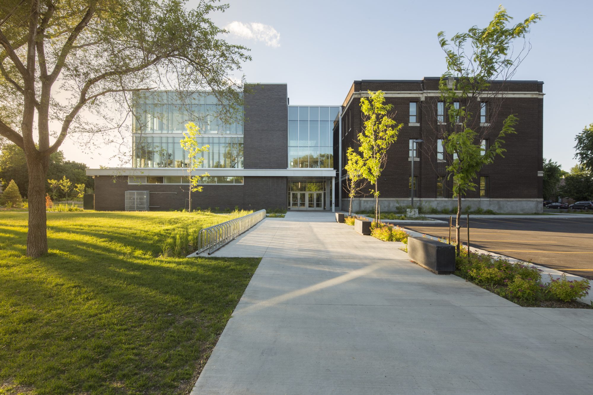 Collège St-Louis: Remporte le prix du public OAQ 2015