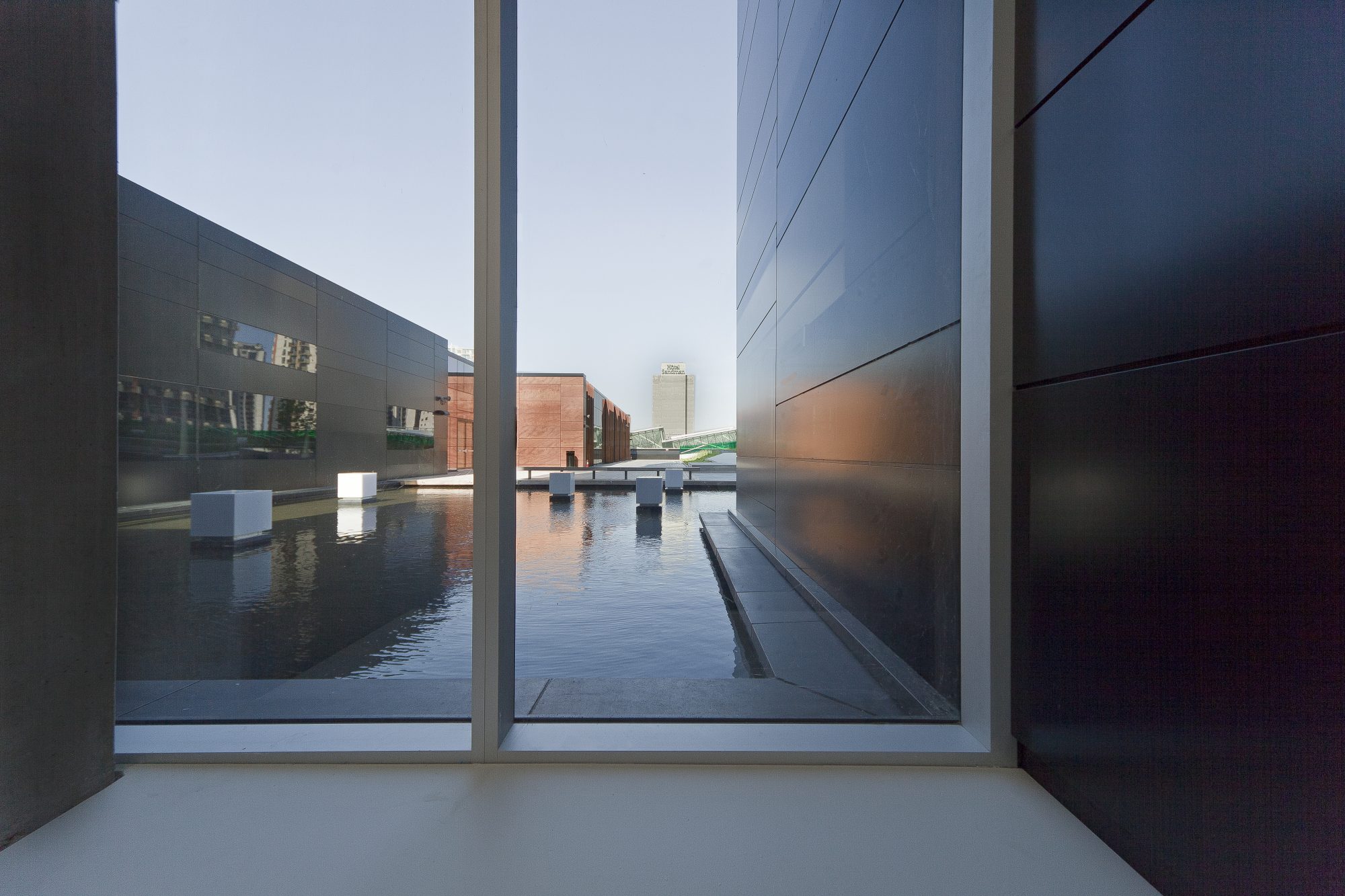 2049_UdS_INT_JM_344-M