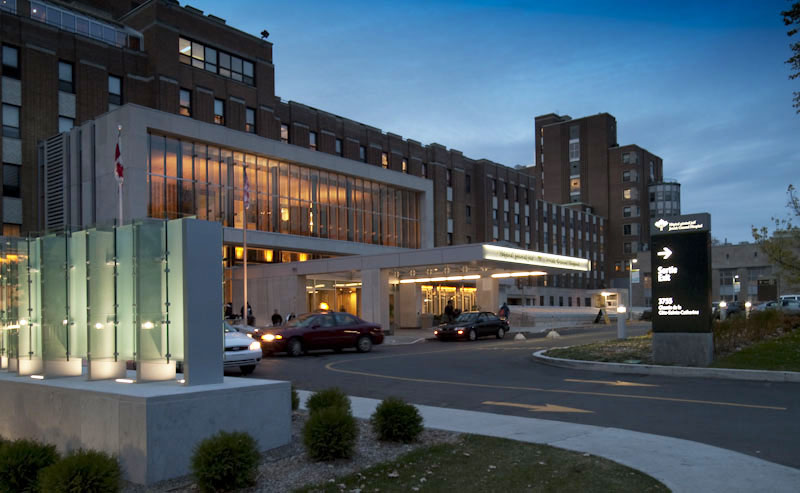 Hôpital Général Juif – Nouveau Hall d’entrée et Centre de Cancérologie